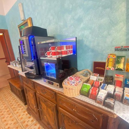 Hotel Tilly Чезенатіко Екстер'єр фото