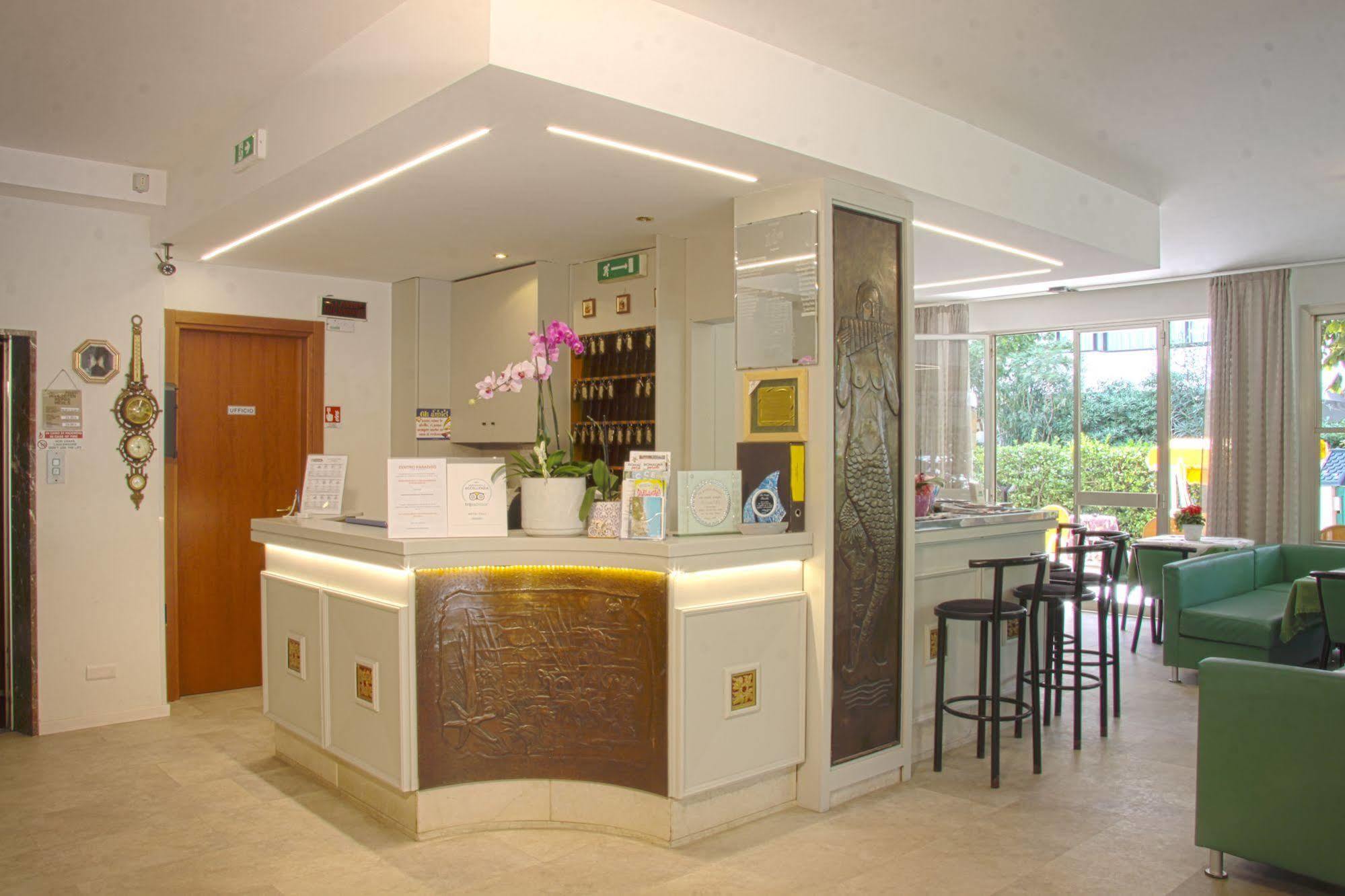 Hotel Tilly Чезенатіко Екстер'єр фото